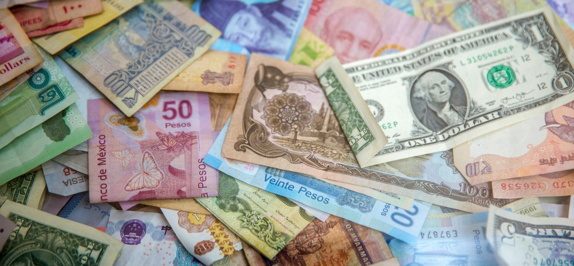 Euro banknotes representing ECB stablecoin policy debate